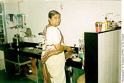 Kitchen Pictures on Woman At The Sink In Her Kitchen